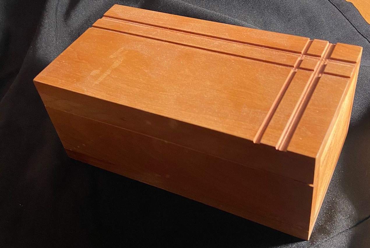 Boîte en bois artisanale